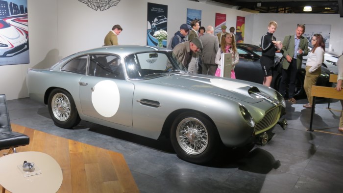 Name:  218_0908_0063 Aston Martin.JPG
Views: 452
Size:  84.9 KB