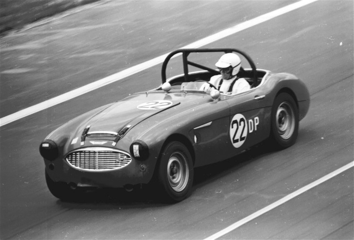 Name:  AUSTIN HEALEY 3000 229.jpg
Views: 1061
Size:  141.8 KB