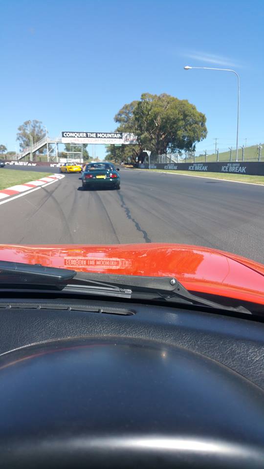 Name:  MX5 #26 NA's view from Car Pit Straight Bathurst W Watkins .jpg
Views: 790
Size:  49.4 KB