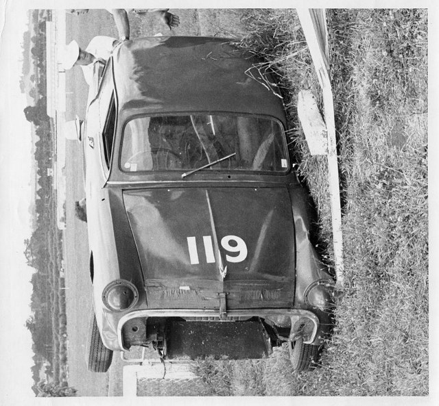 Name:  Motor racing Pukekohe #115 1965 GP Humber Zephyr Frank Radisich adj-resize  Motorman G Woods arc.jpg
Views: 1446
Size:  158.5 KB