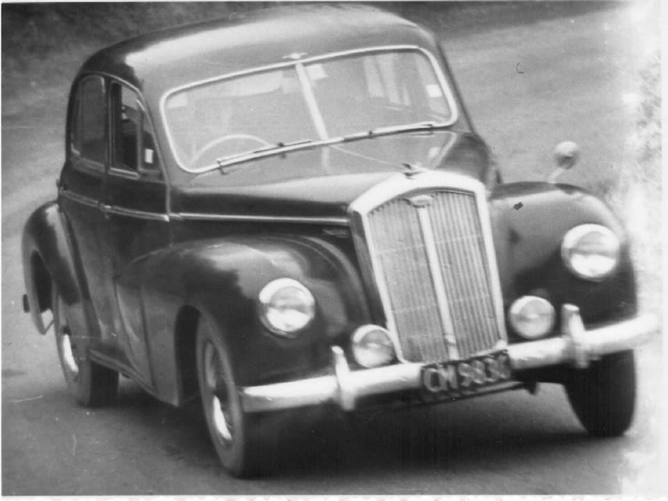 Name:  Specials #5 Wolseley 6-80 with GMC 1970's photo Jim Bennett  (2).jpg
Views: 1282
Size:  68.1 KB