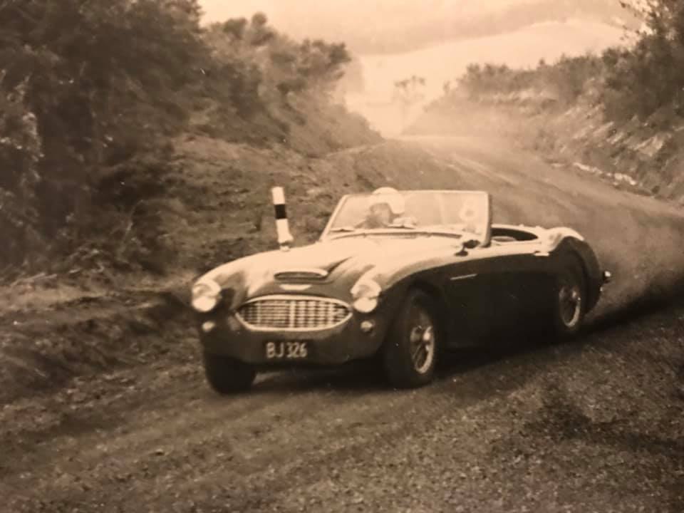 Name:  AH 100 SIX #51 Neville Findlay Hillclimb Bald Hill Road 1960's N Findlay photo .jpg
Views: 610
Size:  52.1 KB