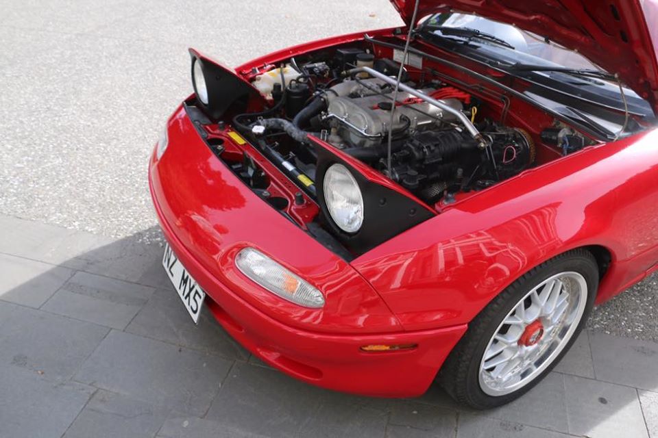 Name:  MX5 #127 Guy Pickering NZ MX5 engine - supercharged John MacDonald photos.jpg
Views: 1219
Size:  95.1 KB