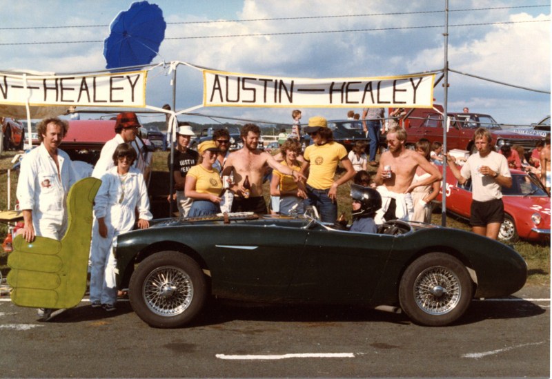 Name:  AHCC Le Mans #14 1983 Team Healey Tay in car and the crew Finish img710 (2) (800x549).jpg
Views: 262
Size:  144.3 KB
