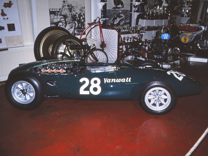 Name:  187_0629_438 Vanwall.JPG
Views: 652
Size:  95.9 KB