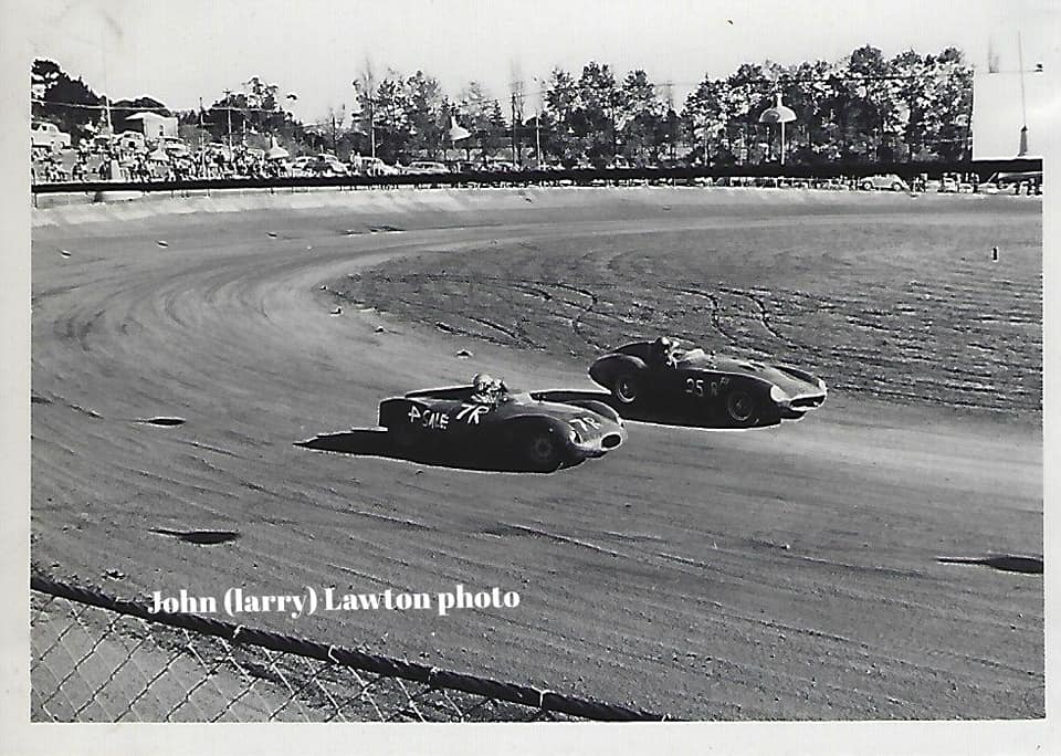 Name:  NSCC #324 1965 8 May Western Springs sunstrike on start line. Monza Corvette  Ken Smith. probabl.jpg
Views: 1135
Size:  103.7 KB