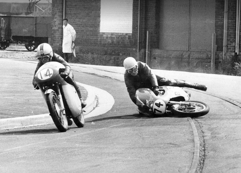 Name:  Dunedin Festival 1969 #313 Motorcycles on corner (800x577) Graeme Staples .jpg (2).jpg
Views: 1481
Size:  135.8 KB