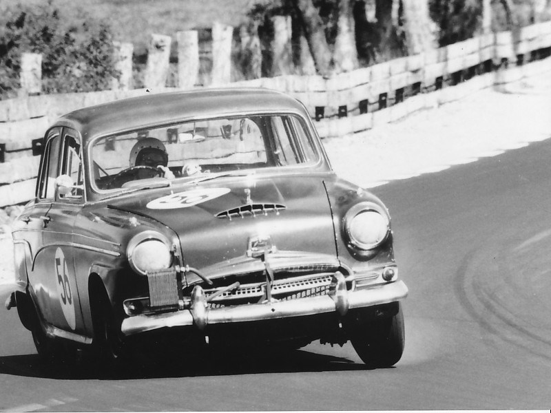 Name:  Austin #21 Austin A95 Bathurst 1966 driven by Graham Tribe John Moxon J B Moxon .jpg
Views: 650
Size:  96.2 KB