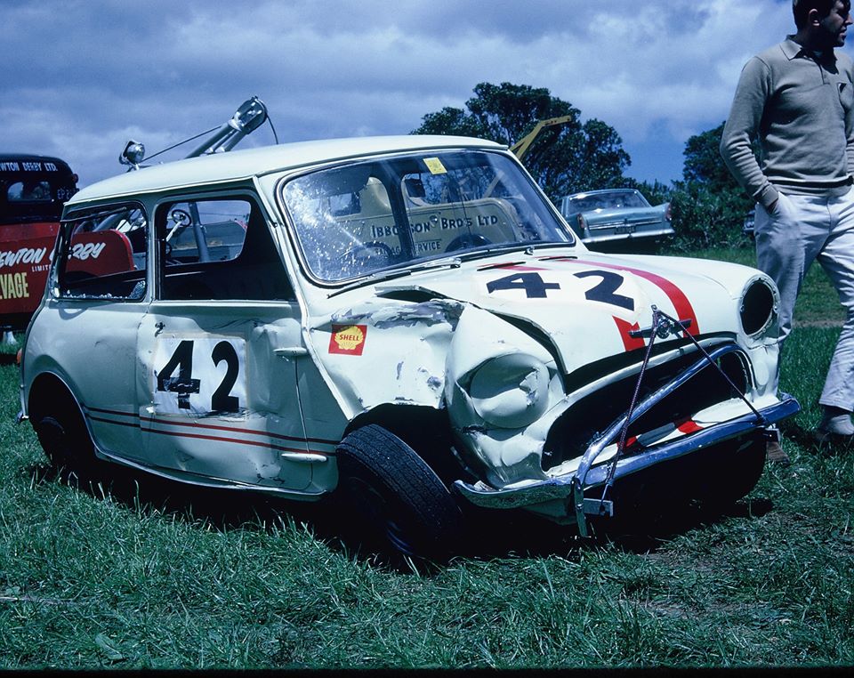 Name:  Motor Racing Paritutu #17 1965 John Fahey hit barrels Alan Boyle archives .jpg
Views: 1037
Size:  177.9 KB