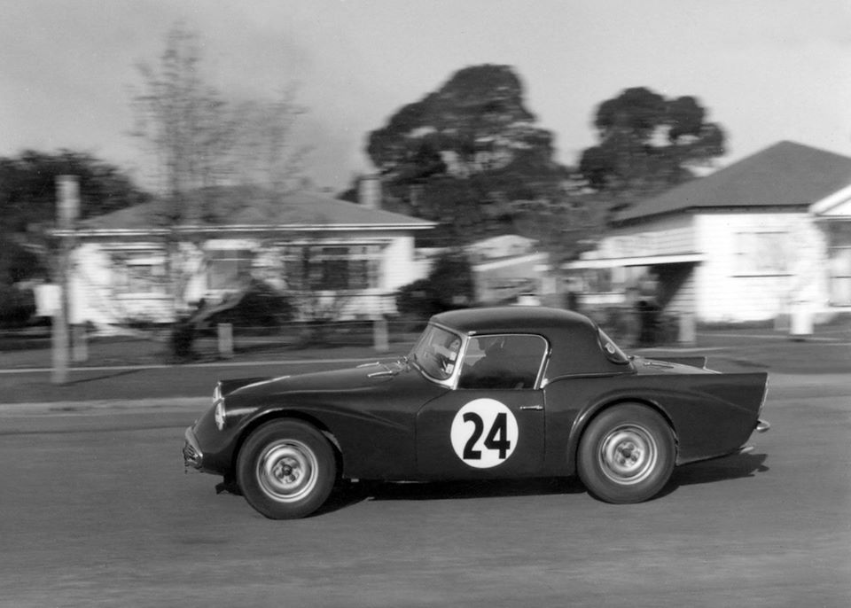 Name:  Motor Racing Matamata #46 1964 24 Steve Oxton Ross Cammick Scott-Given archives .jpg
Views: 1534
Size:  71.0 KB