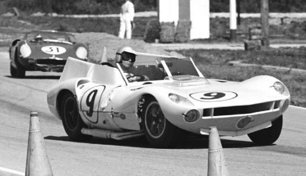 Name:  Jim Hall at the wheel of his Chaparral early in the 1963 12 Hours - The #31 Ferrari 250P is Nino.jpg
Views: 2364
Size:  130.3 KB