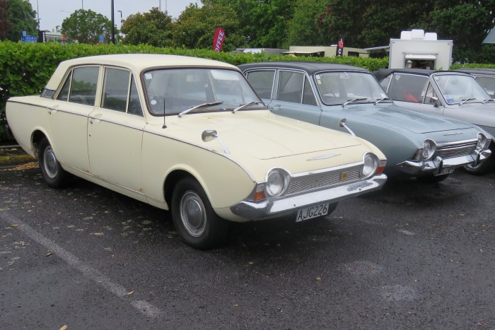 Name:  220_1129_14 Ford Corsair Ray Green .jpg
Views: 1255
Size:  115.4 KB