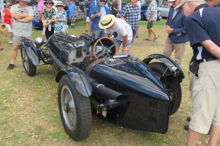 Name:  221_0214_070 Bugatti r.JPG
Views: 1063
Size:  132.9 KB