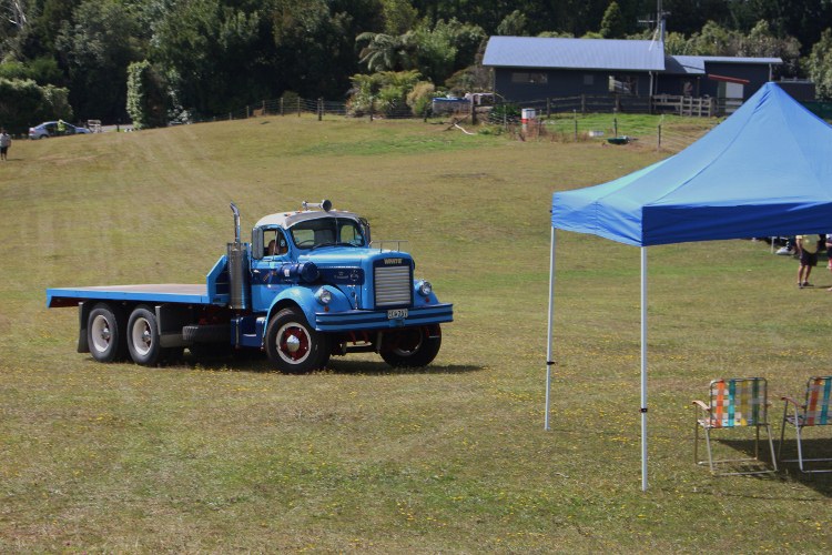 Name:  C and C 2021 #226 Pahoia White Truck - blue 2021_02_13_2126 (750x500).jpg
Views: 2744
Size:  150.5 KB