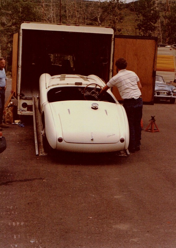 Name:  AH 100S #789 AHS3707 Fred Cohen unloading Snowmass 1982 R Dowding  (568x800).jpg
Views: 1735
Size:  135.4 KB