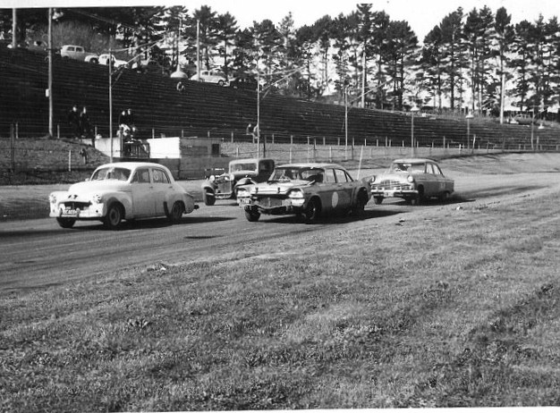Name:  NSCC 1965 #58 Western Springs May 65 Lumsden De Soto Holden others sml Roger Herrick (640x480) (.jpg
Views: 2670
Size:  140.8 KB