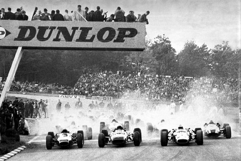 Name:  1966 USGP Start.jpg
Views: 1586
Size:  186.3 KB