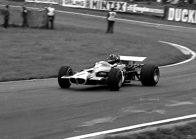 Name:  Graham Hill in the Winkelmann Racing Lotus 59B at the Oulton Park Gold Cup in 1969 (Small).JPG
Views: 3341
Size:  115.5 KB