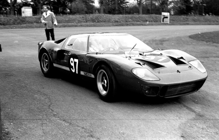 Name:  Bob Vincents GT40 (Small).JPG
Views: 1886
Size:  115.9 KB