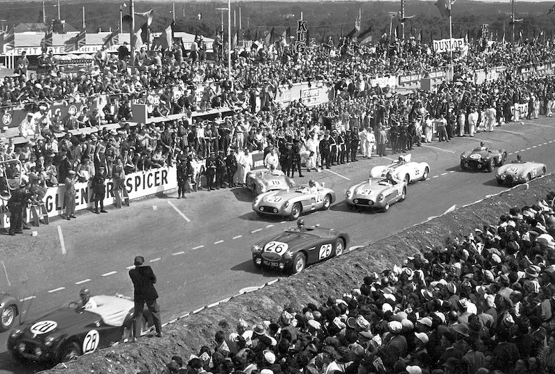 Name:  Le Mans 1955 #021 The start Austin Healey #26 Macklin SCG image.jpg
Views: 1067
Size:  142.8 KB
