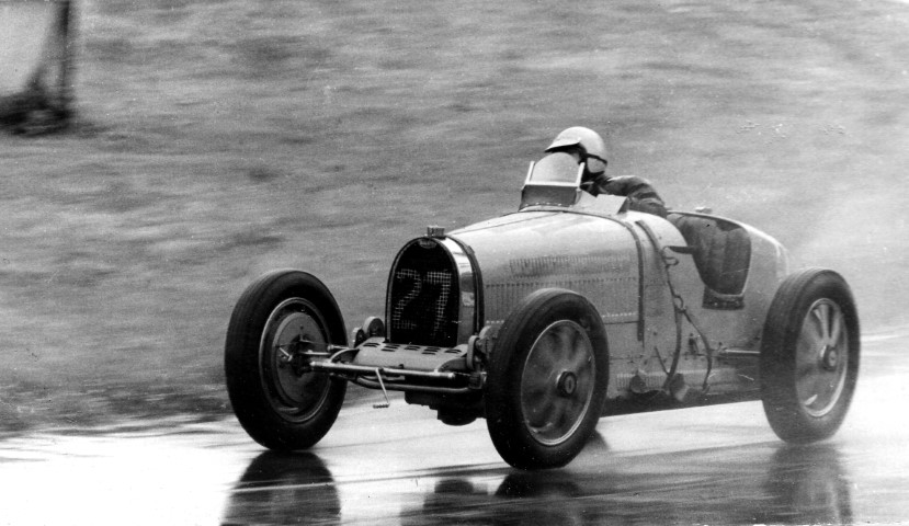 Name:  Bugatti Type 35 at Oulton Park in the rain (Small).JPG
Views: 619
Size:  109.4 KB