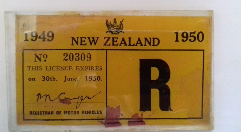 Name:  NZ Number Plates #068 1949 -50 Registration renewal sticker  Mark Dawber Annie Swain.jpg
Views: 534
Size:  52.4 KB