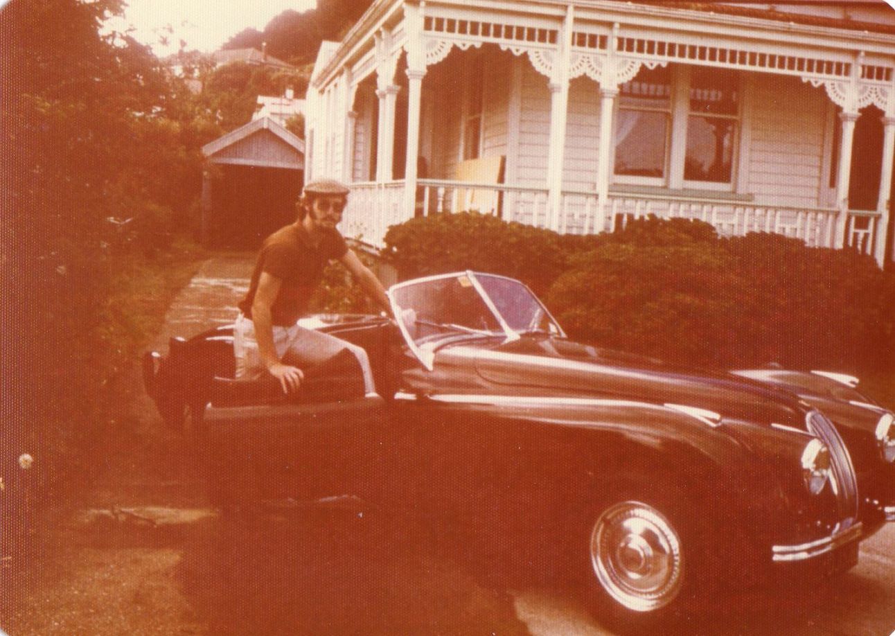 Name:  XK120 660864 ze Ranfurly Rd, Auckland 1975 a.jpg
Views: 1349
Size:  186.0 KB