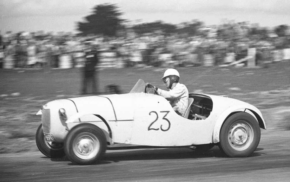 Name:  Bucklers in NZ #260 Jim Boyd Levin Race 1956 arch Bruce Davis.jpg
Views: 1179
Size:  73.4 KB