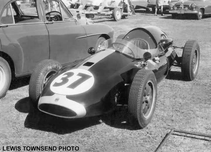 Name:  Ohakea 1961 #047 Cooper Climax Tony Shelly #37 the Merv Neil Denny Hulme car in paddock RC Lewis.jpg
Views: 441
Size:  55.7 KB