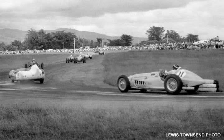 Name:  Levin 1960 #132 1960 Talbot Lago #11 Allan Freeman back of field RC Lewis Townsend  (2).jpg
Views: 532
Size:  40.0 KB