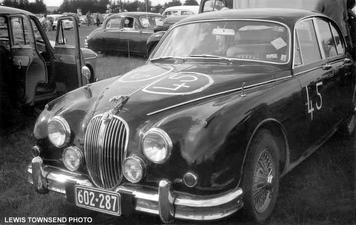 Name:  Levin 1960 #122 1960 Jaguar Mk2 3.8 Rego Simon Taylor 1956 -61 plate 602.287 #45 fr 3-4 view RC .jpg
Views: 497
Size:  52.0 KB