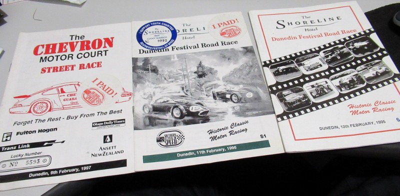 Name:  Dunedin Street Races #095 1995 1996 1997 Programme Covers Orig Graeme Staples (3) (800x392).jpg
Views: 493
Size:  122.2 KB