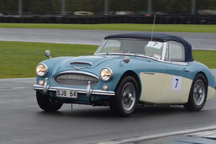 Name:  222_0807_176 Austin Healey.JPG
Views: 364
Size:  109.3 KB