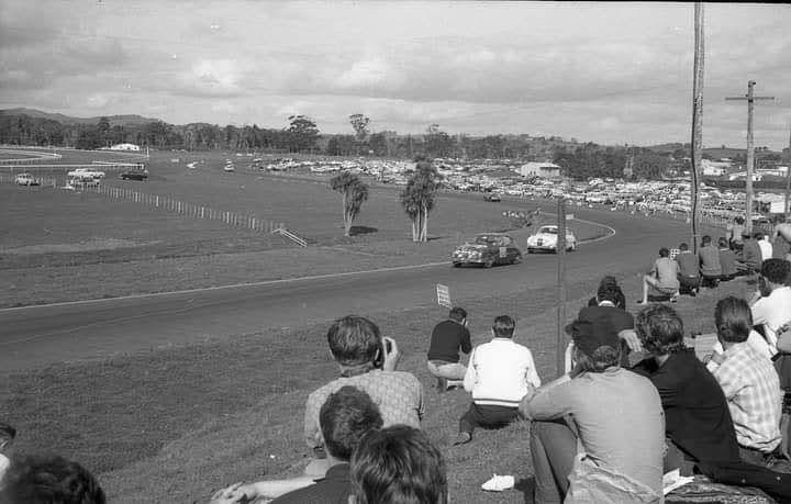 Name:  Pukekohe 1965 #160 Wills 6 Hour Sprague Archibald Jaguar MK2 #37 Coppins Ward Jaguar MK2 #36 win.jpg
Views: 620
Size:  49.0 KB