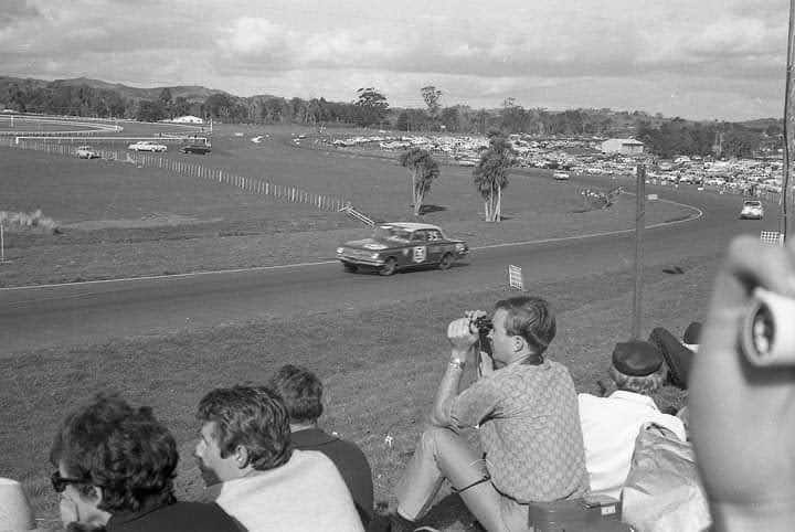 Name:  Pukekohe 1965 #151 Wills 6 Hour Reynolds Vauxhall #35 Oct 65 John Larry Lawton.jpg
Views: 625
Size:  46.4 KB