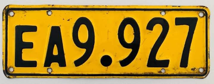 Name:  NZ Number Plates #562 1961 - 1965 EA9.927 Heavy Vehicle Black on Yellow Dot symbol Fb Lew Redwoo.jpg
Views: 991
Size:  35.0 KB