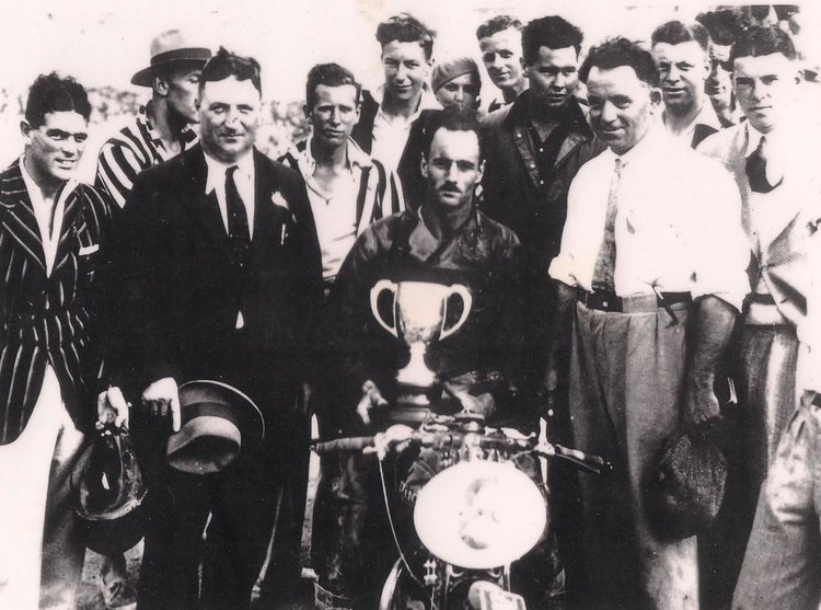Name:  Motor Racing Waiheke #135 NZ TT Race Photo Winners 1931 - 1950 arch Josh CSC shop article.jpg
Views: 368
Size:  96.9 KB