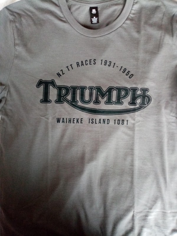 Name:  Motor Racing Waiheke #121 NZ TT Races 1931 - 1950 Triumph T Shirt sml R Dowding.jpg
Views: 444
Size:  114.0 KB