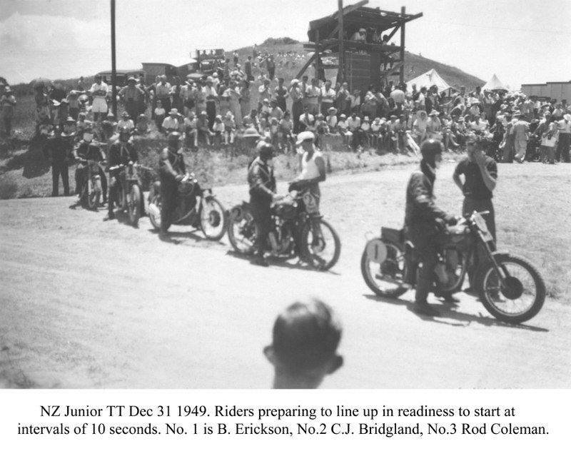 Name:  Motor Racing Waiheke #142 Photo 1949 NZ TT bikes in line JuniorTT-1949- - arch Barnstormers  (80.jpg
Views: 427
Size:  129.7 KB