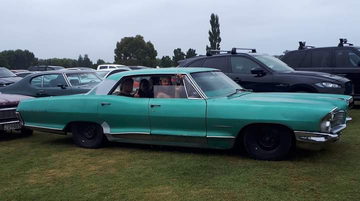 Name:  Pontiac #121 Pontiac Bonneville JA1965 Mark Dawber with friends VCC meeting Jan 2023 M Dawber (2.jpg
Views: 674
Size:  37.3 KB