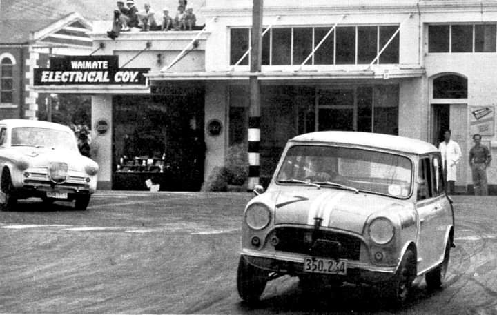 Name:  Waimate 1962 #0222 Waimate 1962 Saloons on corner Mini #7 Miles Singer #5 Mills Graham Woods  (2.jpg
Views: 441
Size:  54.4 KB