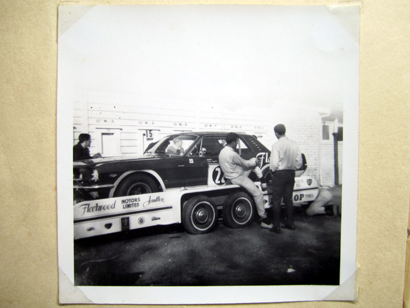 Name:  Fleetwood Mustang #011 1965 Pukekohe Fleetwood Mustang on Trailer Gold Leaf 3 hr Race Oct 1965 R.jpg
Views: 534
Size:  109.9 KB