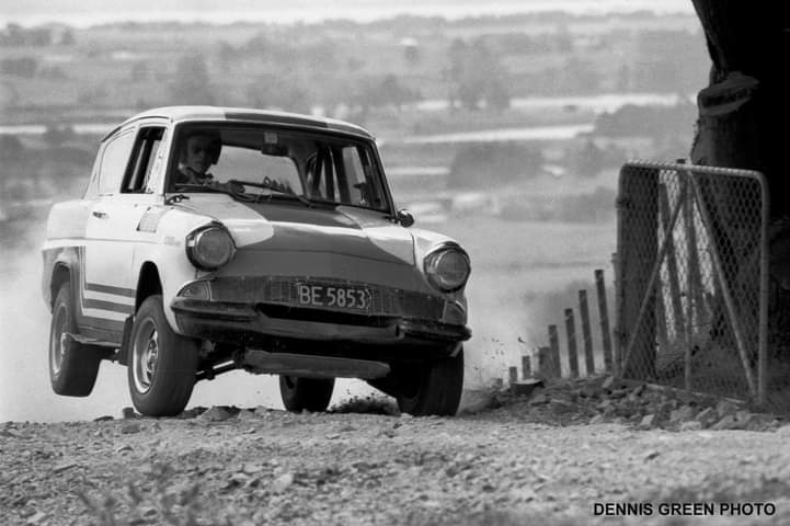 Name:  NSCC 1977 #095 Cosseys Farm 1977 BE5853 Laurie Evans Q Ford Anglia Dennis Green.jpg
Views: 255
Size:  45.2 KB