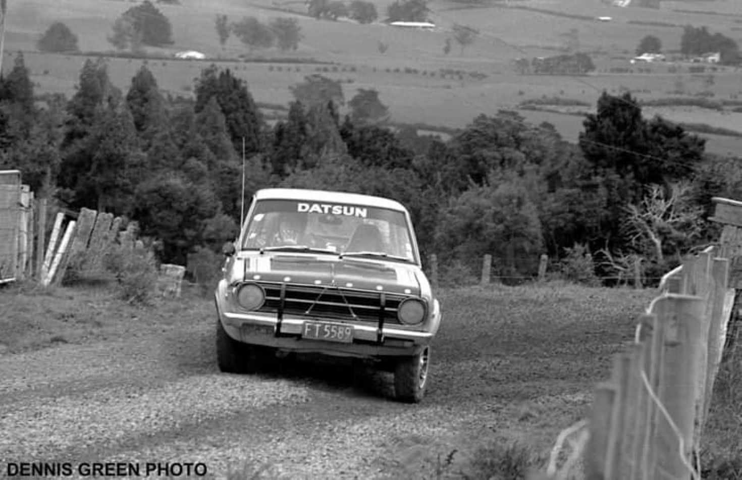 Name:  NSCC 1975 #0176 B Cosseys Hill Climb Mini - Datsun 1200 Rod Peat 170 kb arch R Cammick ph Dennis.jpg
Views: 364
Size:  169.7 KB