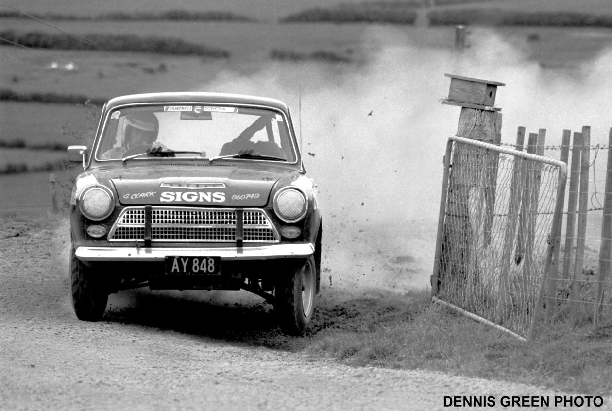 Name:  NSCC 1976 #0176 B Cosseys Hill Climb 1976 Cortina AY848 171 kb arch R Cammick ph Dennis Green.jpg
Views: 344
Size:  170.7 KB