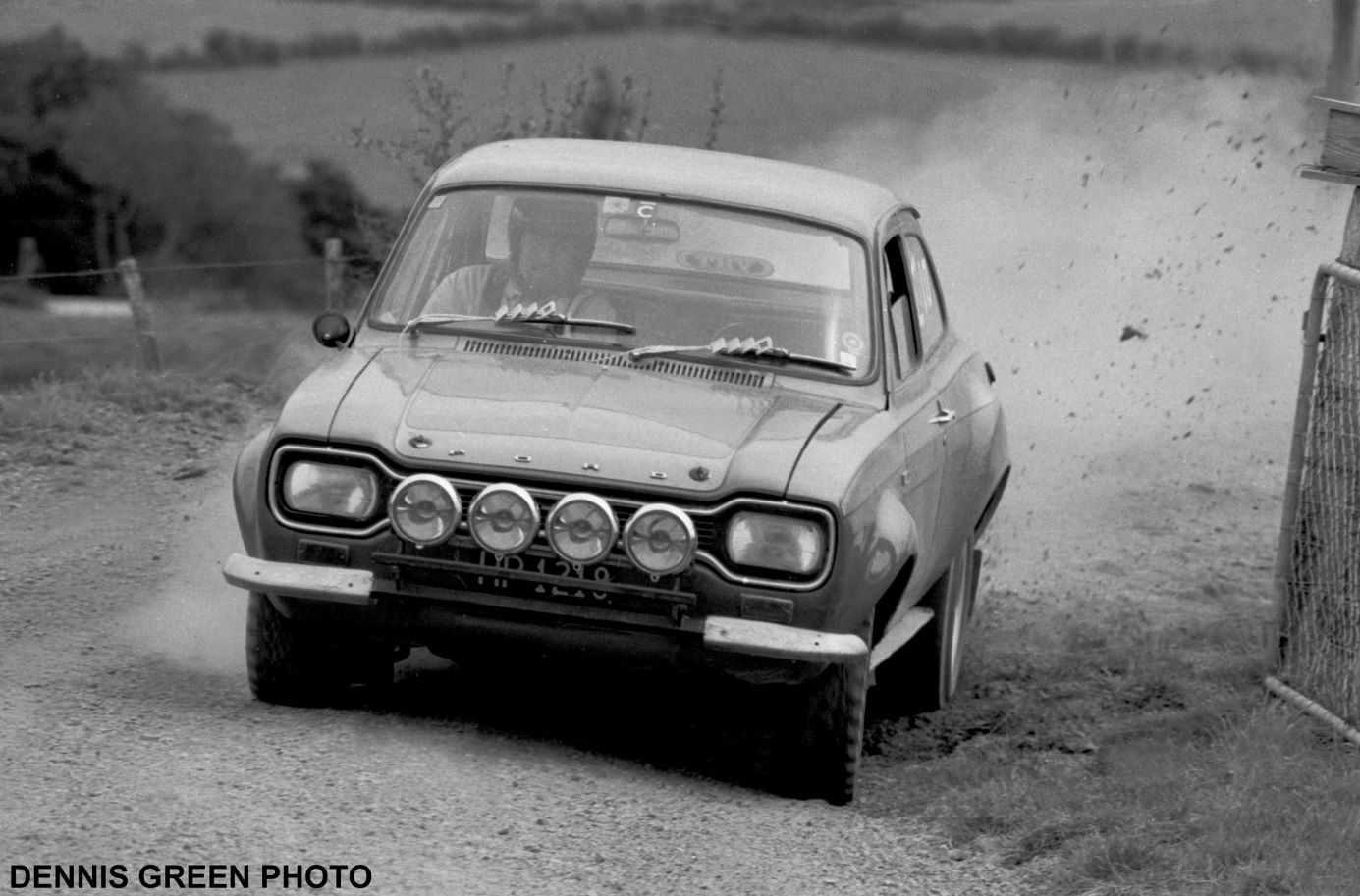 Name:  NSCC 1976 #0178 B Cosseys Hill Climb 1976 Ford Escort HP1218 or 1219 Q 171 kb arch R Cammick ph .jpg
Views: 196
Size:  171.2 KB