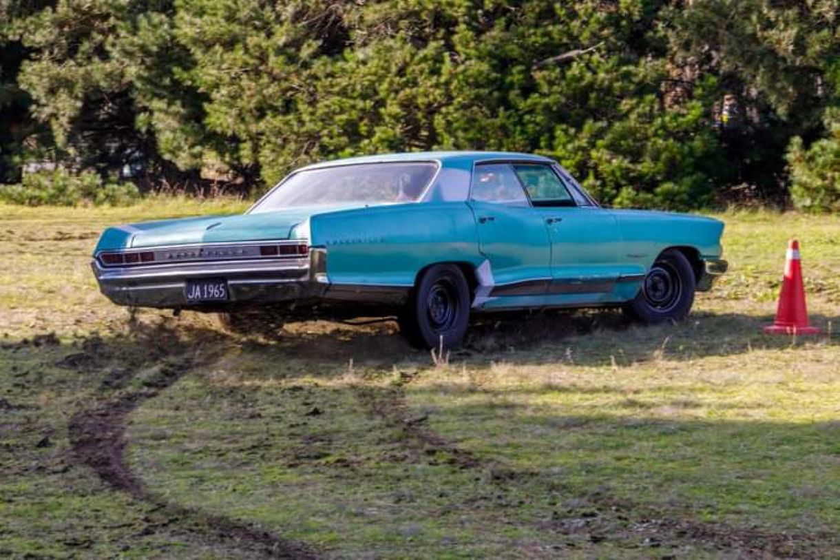 Name:  Pontiac 1965 #203 Pontiac Bonneville JA1965 Grass Sprint 2022 driven by Son of Mark Dawber #2 M .jpg
Views: 389
Size:  176.9 KB