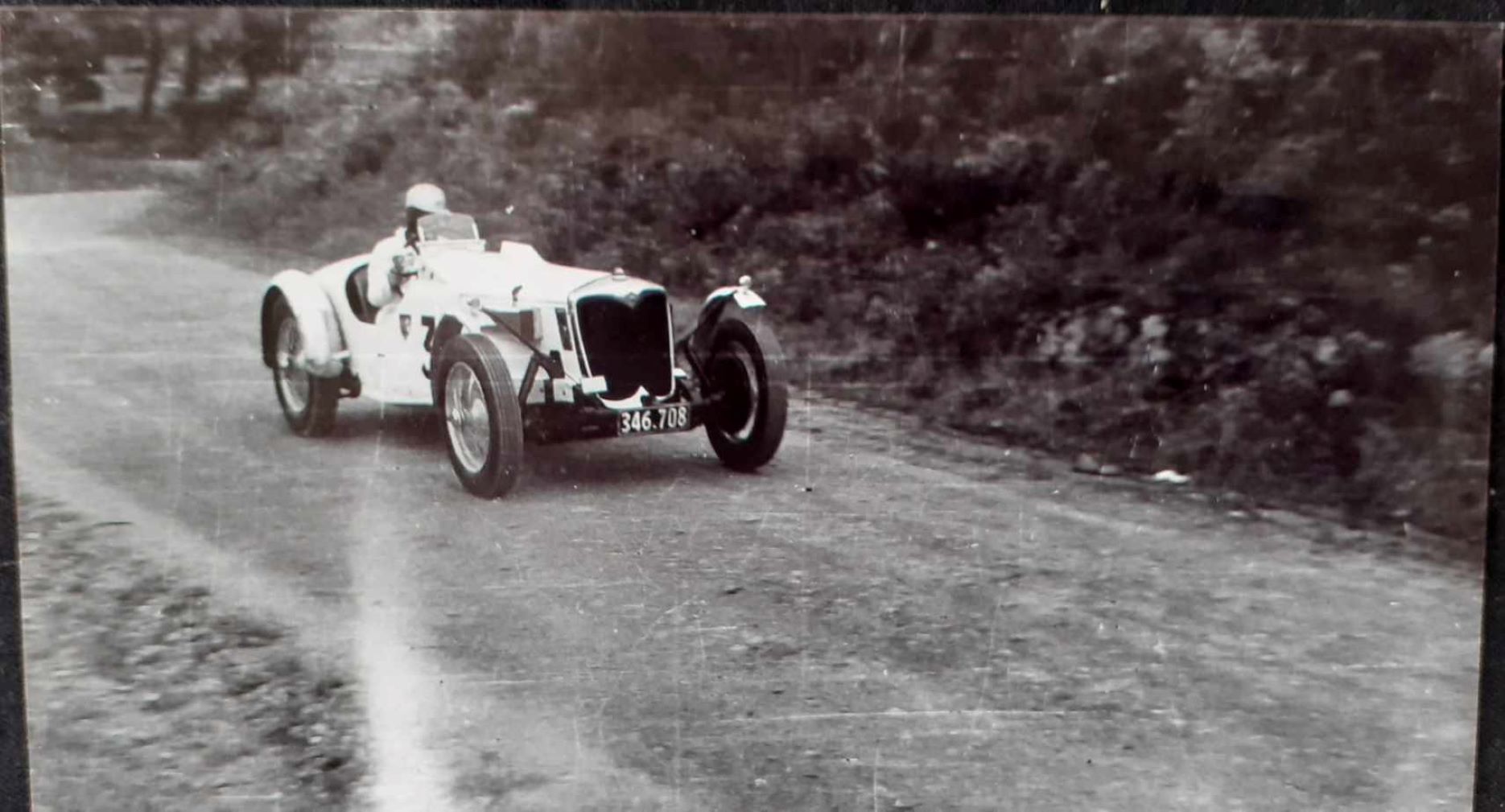 Name:  NSCC 1950 #0122 Riley Race #3 Q at Hill Climb - 346.708 1951 -56 plate 1950's - image Graeme Wel.jpg
Views: 443
Size:  178.4 KB