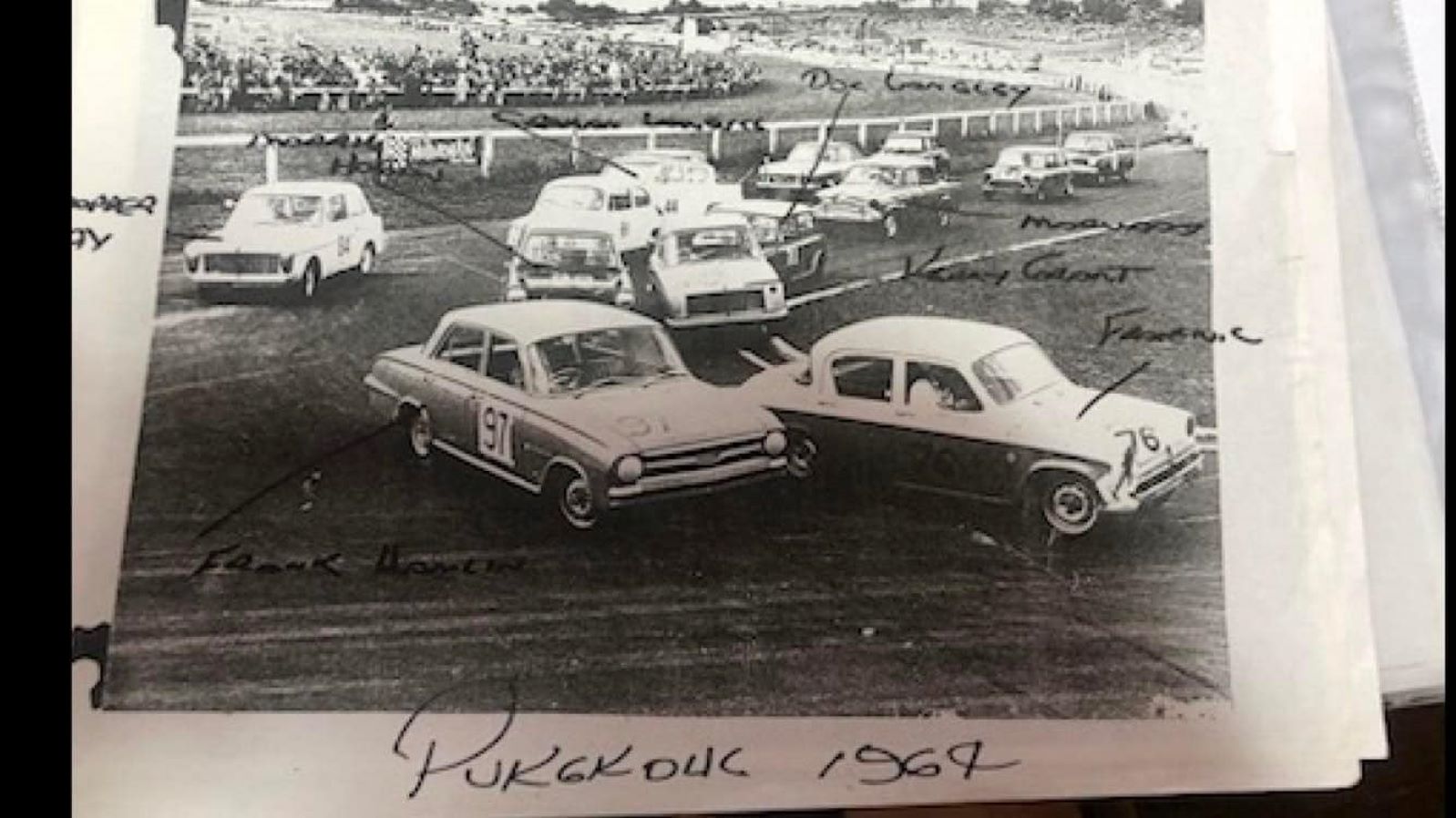 Name:  Pukekohe 1964 #022 1964 Saloon Car field at the Elbow - GP meeting Q 172 kb arch HVRA Bruce Dyer.jpg
Views: 420
Size:  172.4 KB