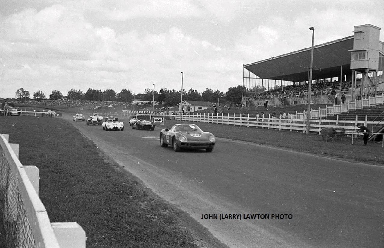 Name:  Pukekohe 1967 #128 Auckland Car Club meeting Pukekohe - Dec 10th 1967. Andy Buchanan David Oxton.jpg
Views: 220
Size:  176.7 KB